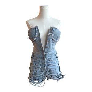 DNM5 Light blue denim button up stretchy romper size medium